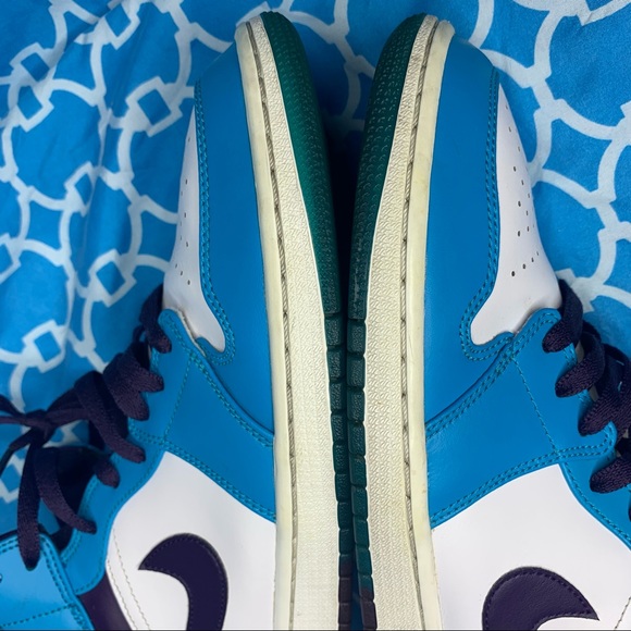 Nike Air Jordan 1 Mid Men’s size 11 Hornets Retro OG UNC blue purple white rare main image 13